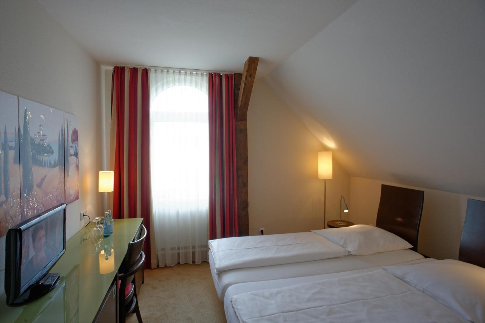 Maris Hotel Steinhude Exterior photo
